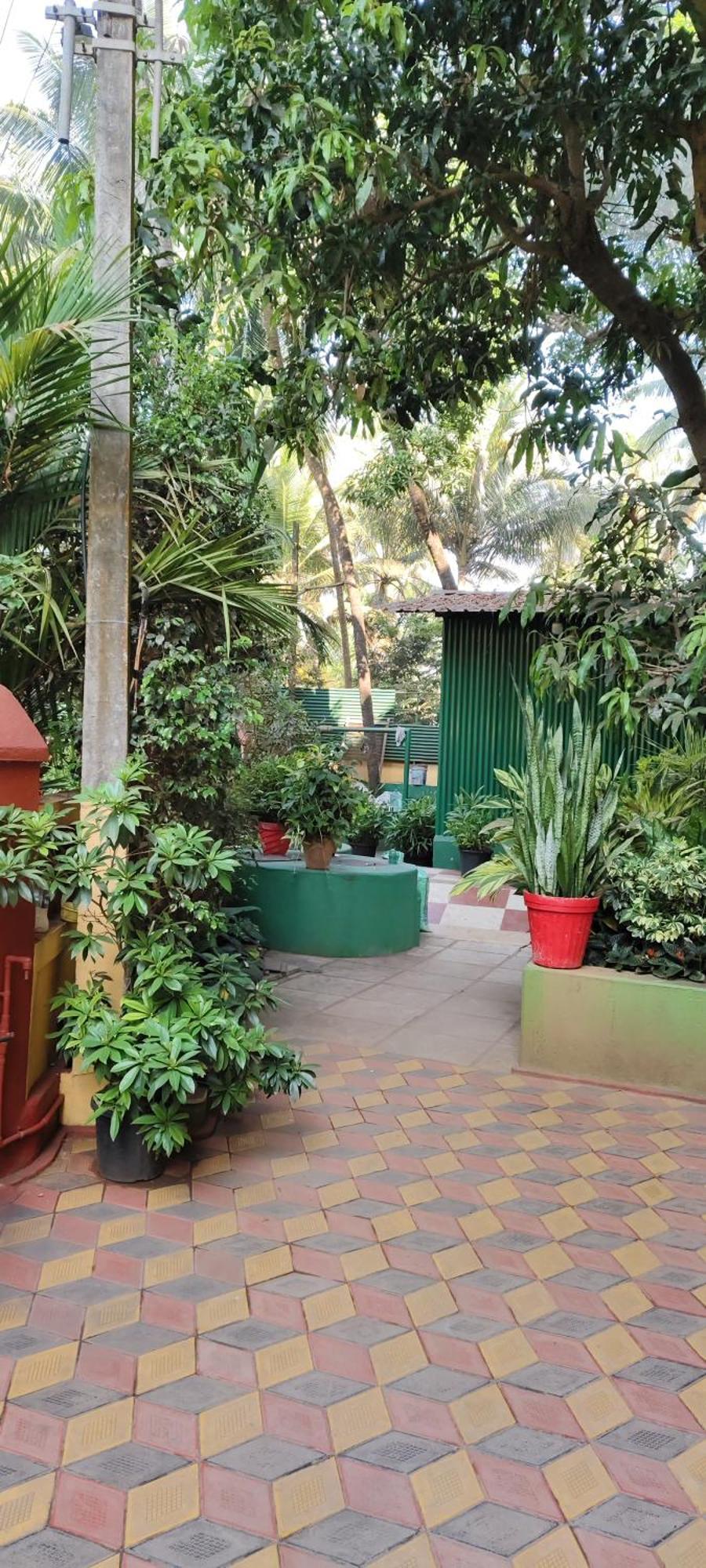 Ena Holiday Inn Calangute Esterno foto